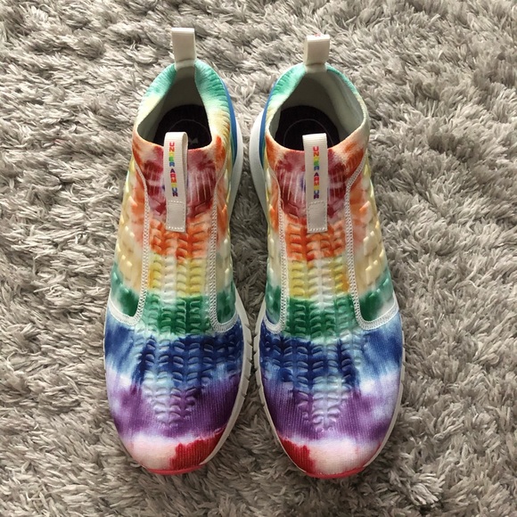 hovr phantom slip pride